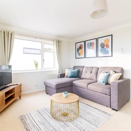 Incredible Sea View 2 Bedroom Beach Apartment Bournemouth Dış mekan fotoğraf