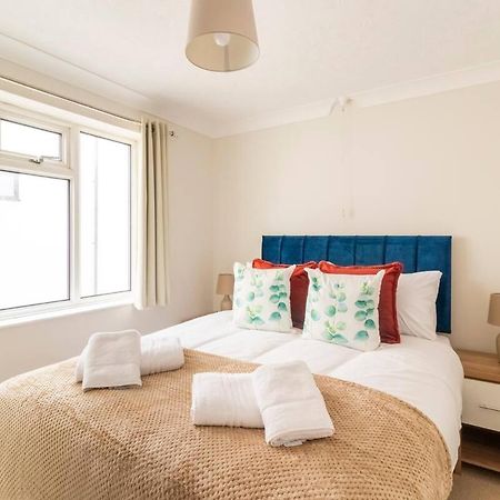 Incredible Sea View 2 Bedroom Beach Apartment Bournemouth Dış mekan fotoğraf